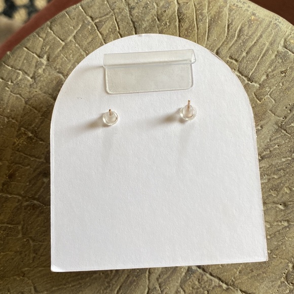 Macrae Wire Flower Buds Crystal Leaves Gold Earrings NWT - Picture 9 of 11